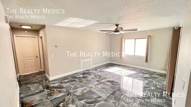 430 Red Coat Ln in Orlando, FL - Building Photo - Building Photo