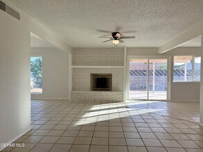 5208 La Taste Ave in El Paso, TX - Building Photo - Building Photo