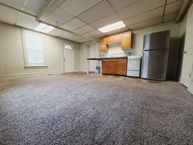 354 S Greenwich St in Valparaiso, IN - Building Photo - Building Photo