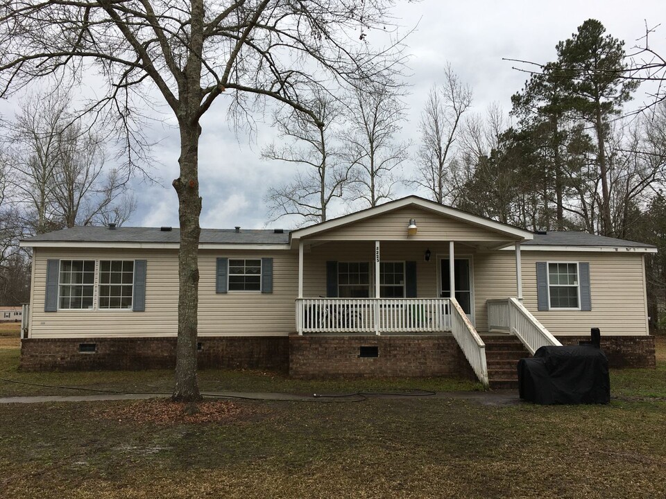 5225 Enoch Rd in Conway, SC - Building Photo