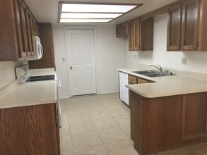 3561 Tomahawk Dr in Lake Havasu City, AZ - Building Photo - Building Photo