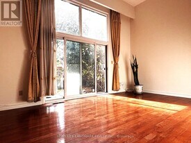 254 Sprucewood Ct in Toronto, ON - Building Photo