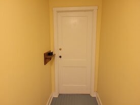 5457 Nora Bernard St in Halifax, NS - Building Photo