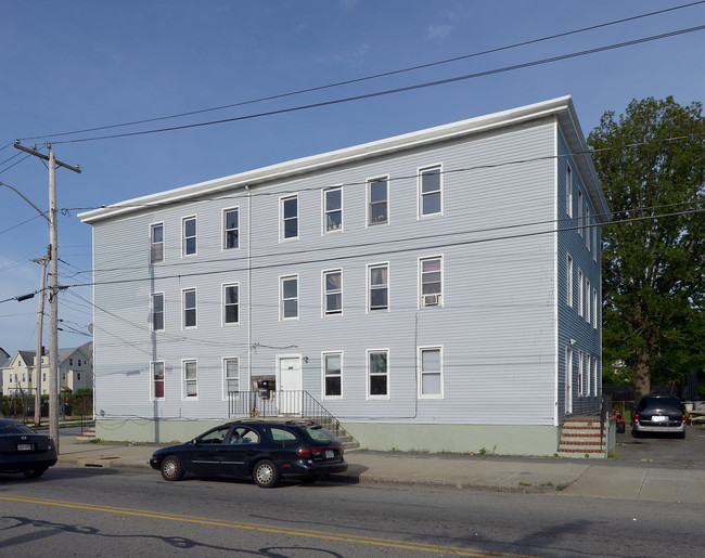 257 Belleville Ave in New Bedford, MA - Building Photo - Building Photo