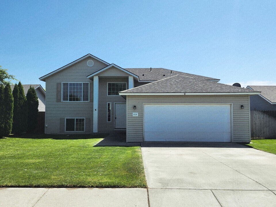 419 N Arbutus Ave in Pasco, WA - Building Photo
