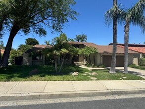 1832 Fallview Rd in Westlake Village, CA - Building Photo - Building Photo