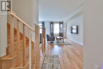 77 Keelson St in Welland, ON - Building Photo - Building Photo