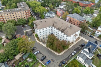 Casa Familia in New Haven, CT - Building Photo - Building Photo