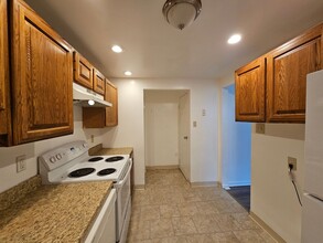 854 Oranmore St in Pittsburgh, PA - Building Photo - Building Photo