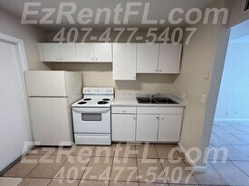 609 11th St in West Palm Beach, FL - Building Photo