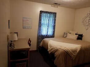 342 Overhill St in Morgantown, WV - Foto de edificio - Building Photo