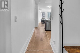 388-1388 Prince of Wales Dr in Mississauga, ON - Building Photo - Building Photo