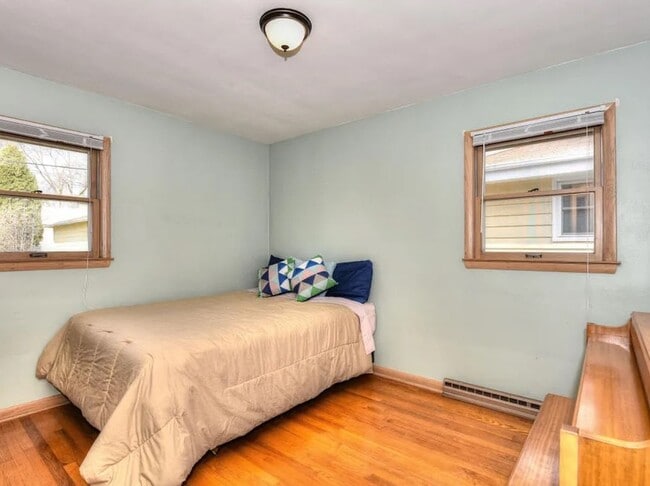 1913 N 118th St in Wauwatosa, WI - Building Photo - Building Photo