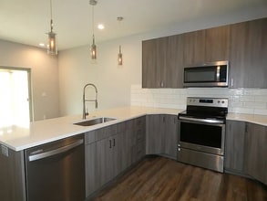 7615 N Mercier Ct in Kansas City, MO - Foto de edificio - Building Photo