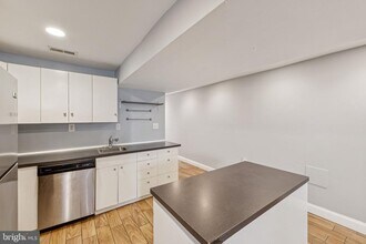 1440 Fairmont St NW in Washington, DC - Building Photo - Building Photo