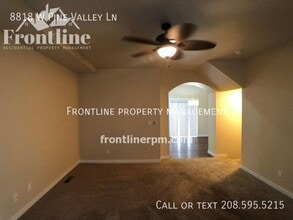 8818 W Pine Valley Ln in Boise, ID - Building Photo - Building Photo