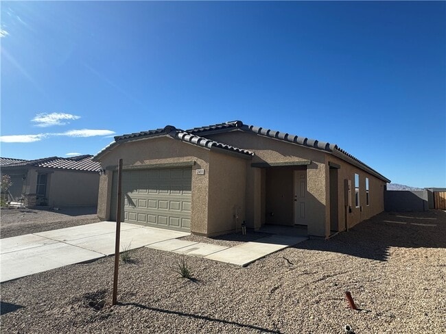 2455 Tapatio Dr in Bullhead City, AZ - Building Photo - Building Photo