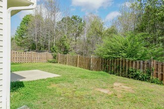 913 Steelhorse Dr in Fuquay Varina, NC - Building Photo - Building Photo