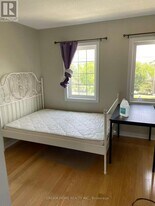 9868 McCowan Rd in Markham, ON - Building Photo