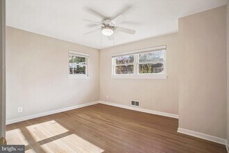 4409 Westbrook Ln in Kensington, MD - Building Photo - Building Photo