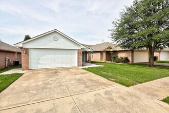 932 Beaumont Square in Norman, OK - Building Photo - Building Photo
