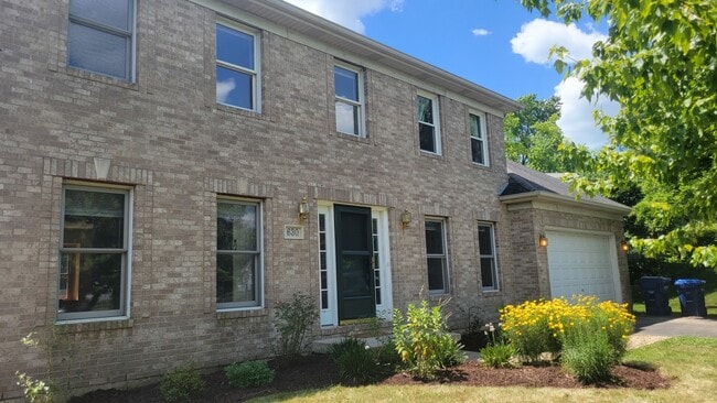 630 Maple Ct in Elburn, IL - Building Photo - Building Photo