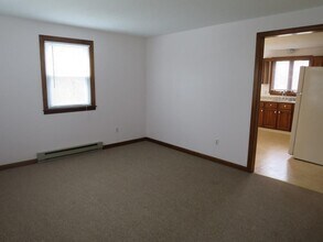 16 Lynch Rd, Unit A in Wales, MA - Building Photo - Building Photo