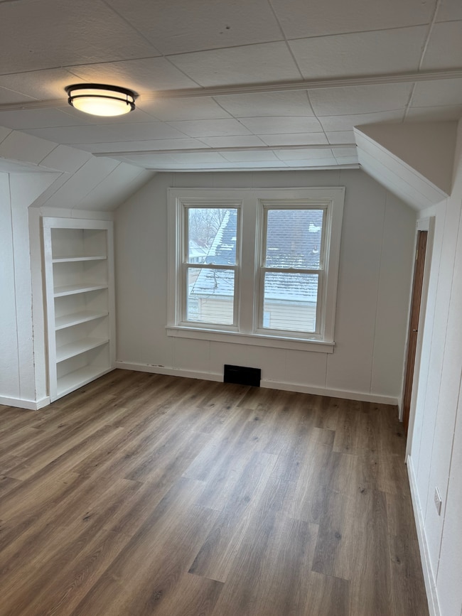 204 Feltz St, Unit B in Perryville, MO - Building Photo - Building Photo