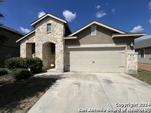 8229 Oak Harvest Dr in San Antonio, TX - Building Photo - Building Photo