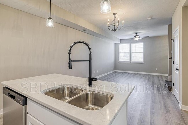 property at 27405 E Oak View Dr