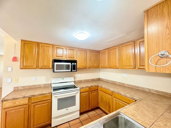 property at 5953 Carmelita Ave