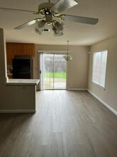 10191 Gatemont Cir in Elk Grove, CA - Building Photo - Building Photo