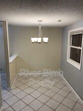 425 W Lawrence Ave in Springfield, IL - Building Photo - Building Photo