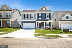 114 Clerkenwell Dr in Stephens City, VA - Building Photo