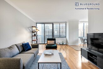 235 W 48th St in New York, NY - Building Photo - Building Photo