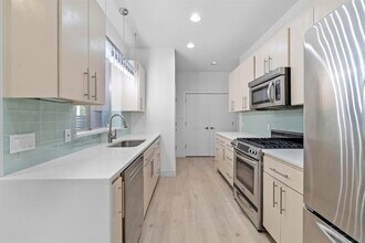 1406 S 3rd St in Austin, TX - Building Photo - Building Photo