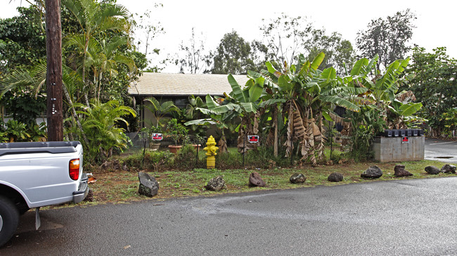 72 Lakeview Cir in Wahiawa, HI - Foto de edificio - Building Photo