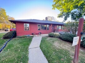 409 Palomino Ln, Unit 1N in Madison, WI - Building Photo