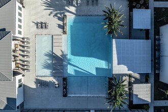 The Alexander in Corpus Christi, TX - Foto de edificio - Building Photo