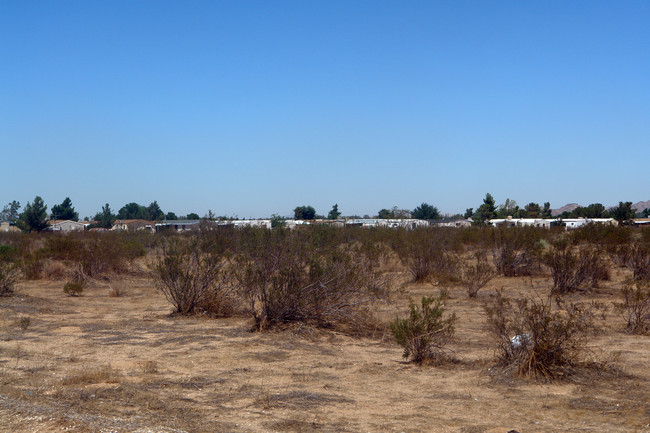 Bear Valley Mobile Home Park in Apple Valley, CA - Building Photo - Building Photo