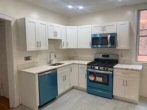 5924 Elwood St in Pittsburgh, PA - Building Photo - Building Photo