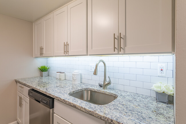 Hidden Creek Apartments in Newark, DE - Foto de edificio - Interior Photo