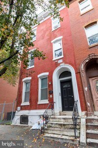1735 W Oxford St photo'