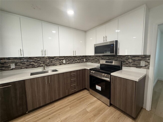 property at 1040 SW 30th Ave
