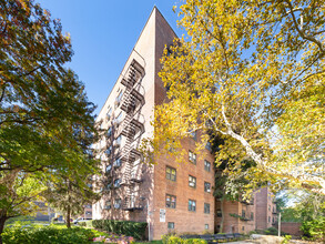 139-19 31st Rd in Flushing, NY - Building Photo - Building Photo