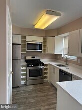 6850 Signature Cir in Alexandria, VA - Building Photo - Building Photo