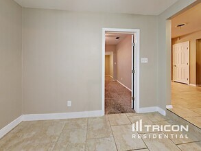 350 Lemur Dr in San Antonio, TX - Building Photo - Building Photo