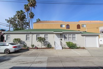 1249 E 3rd St in Long Beach, CA - Foto de edificio - Building Photo