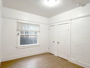 458 W Vernon Ave in Los Angeles, CA - Building Photo - Building Photo