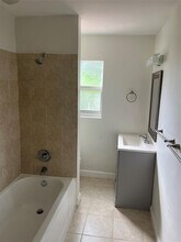 301 S Ocean Blvd-Unit -2 in Pompano Beach, FL - Building Photo - Building Photo